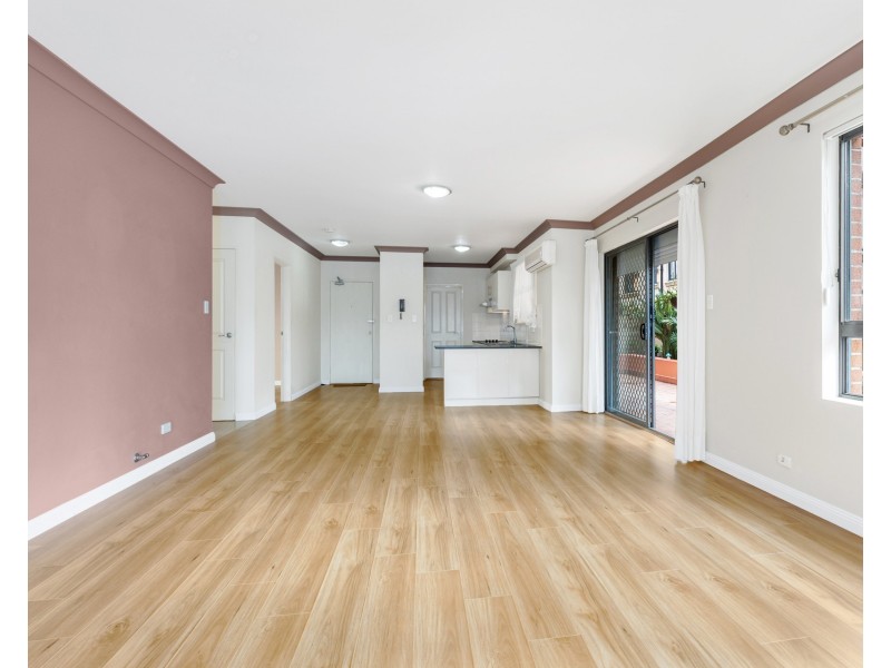 1/105 Castlereagh Street, Liverpool NSW 2170