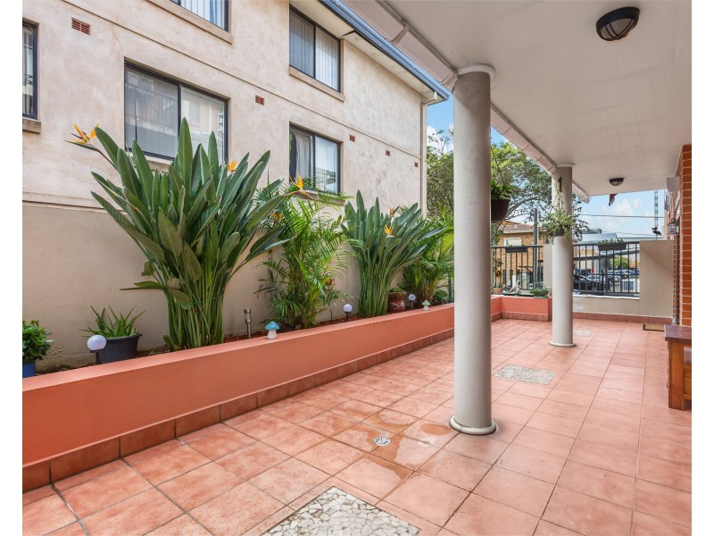 1/105 Castlereagh Street, Liverpool NSW 2170