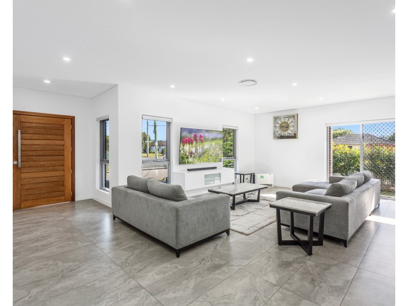 1 Stanwell Crescent, Ashcroft NSW 2168