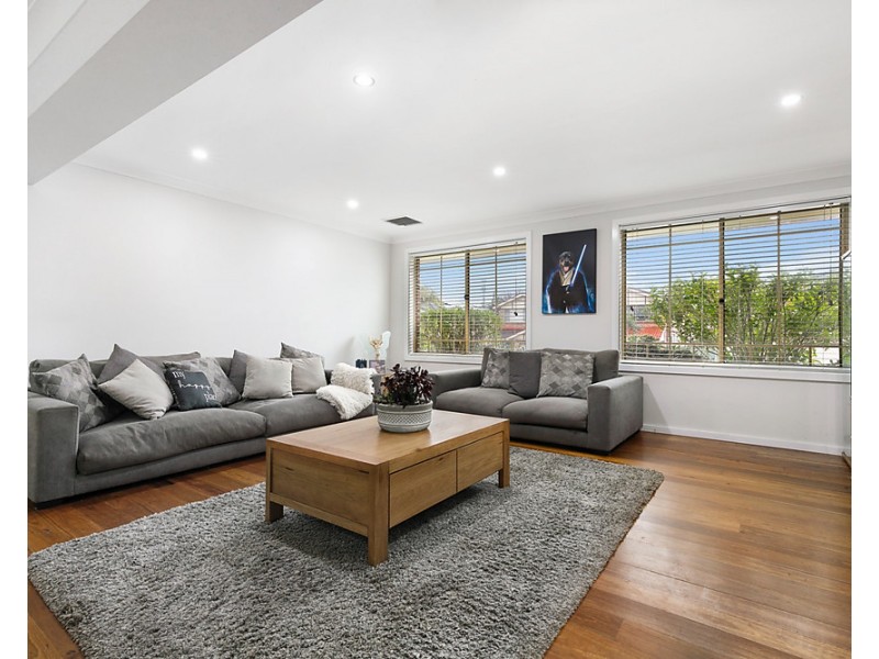 3 Snapper Close, Green Valley NSW 2168