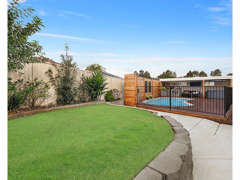 3 Snapper Close, Green Valley NSW 2168
