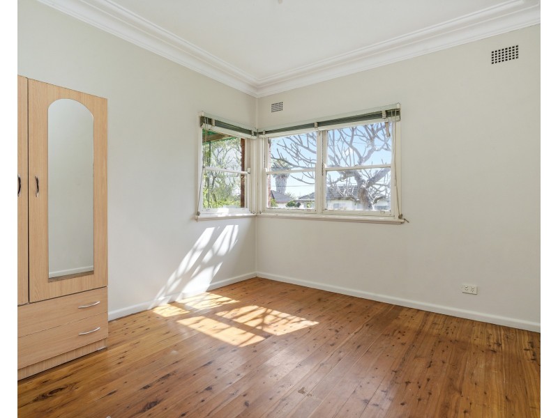 4 Danalam Street, Liverpool NSW 2170