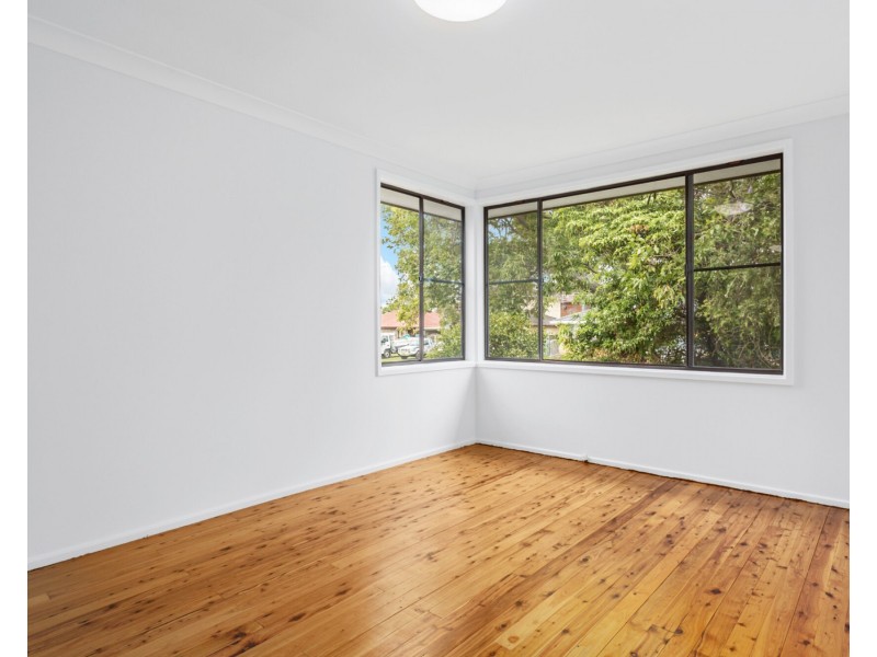 16 Mckell Avenue, Casula NSW 2170