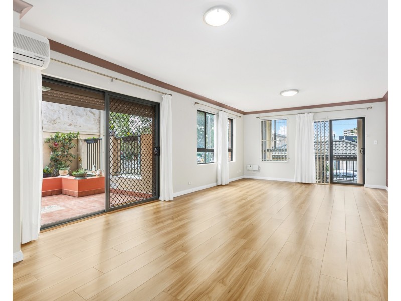 1/105 Castlereagh Street, Liverpool NSW 2170
