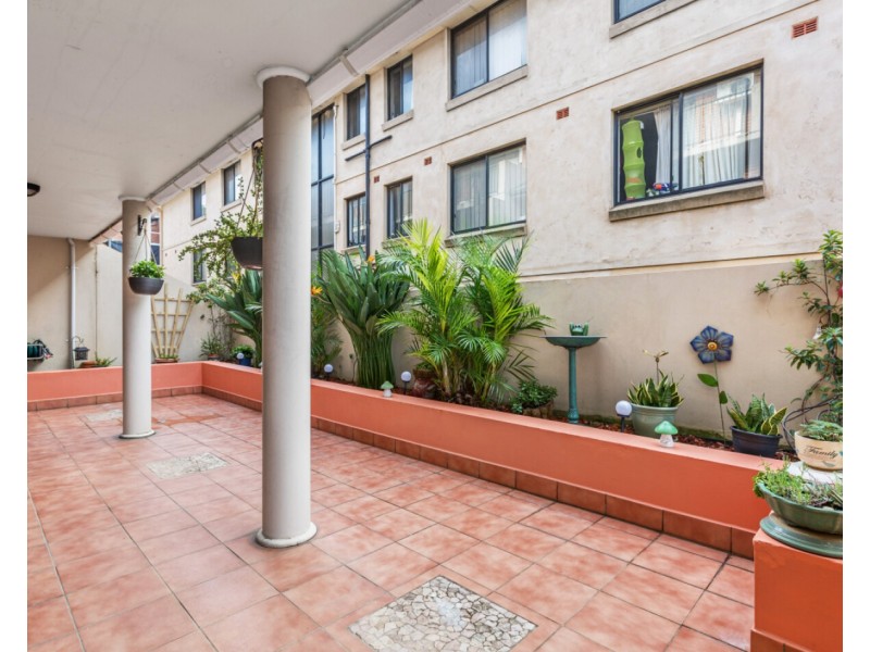 1/105 Castlereagh Street, Liverpool NSW 2170