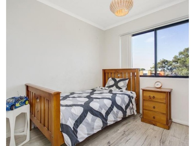 3/118 Elizabeth Drive, Liverpool NSW 2170