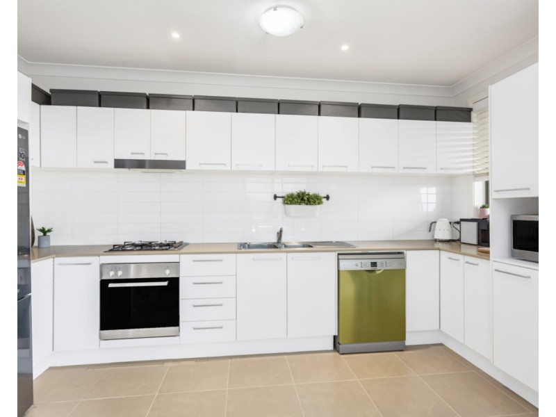 20 Mcintyre Circuit, Middleton Grange NSW 2171