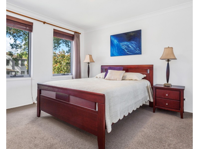 16 Carruthers Drive, Horningsea Park NSW 2171
