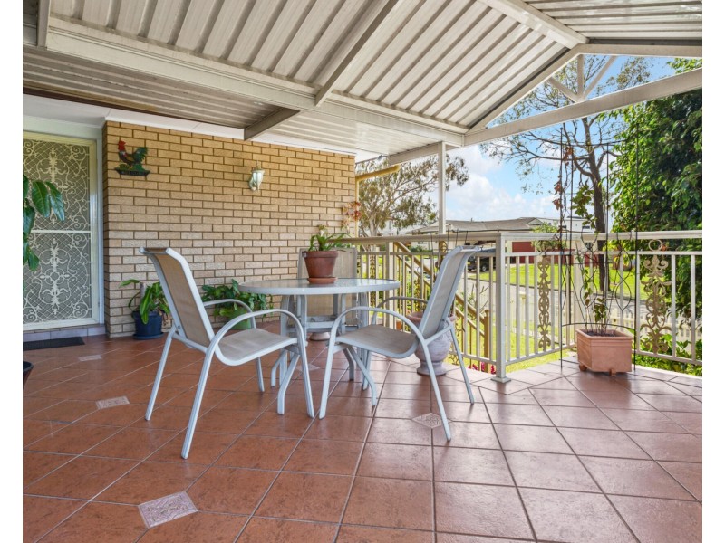2 Oliveri Crescent, Green Valley NSW 2168