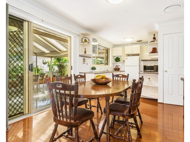 2 Oliveri Crescent, Green Valley NSW 2168