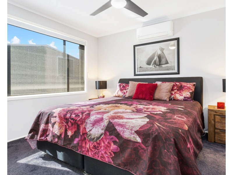 80 Carmichael Drive, West Hoxton NSW 2171