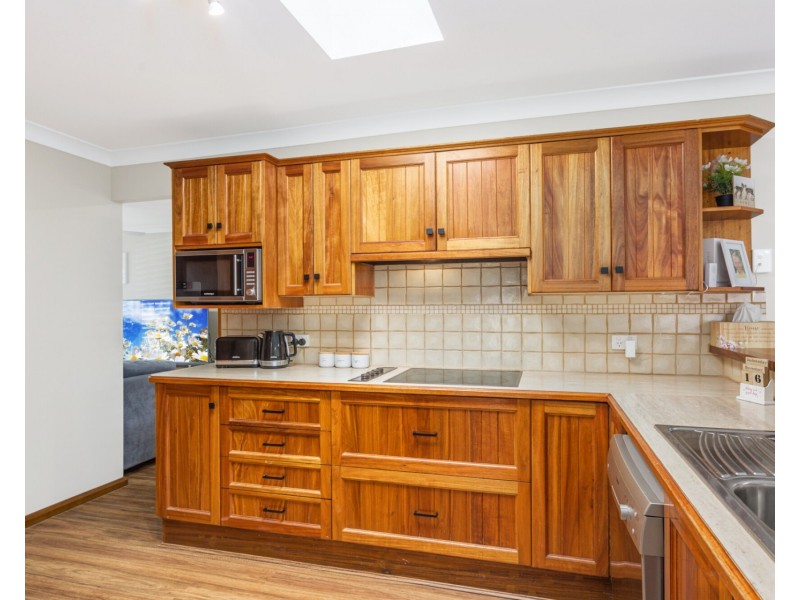 8 Hacking Drive, Narellan Vale NSW 2567