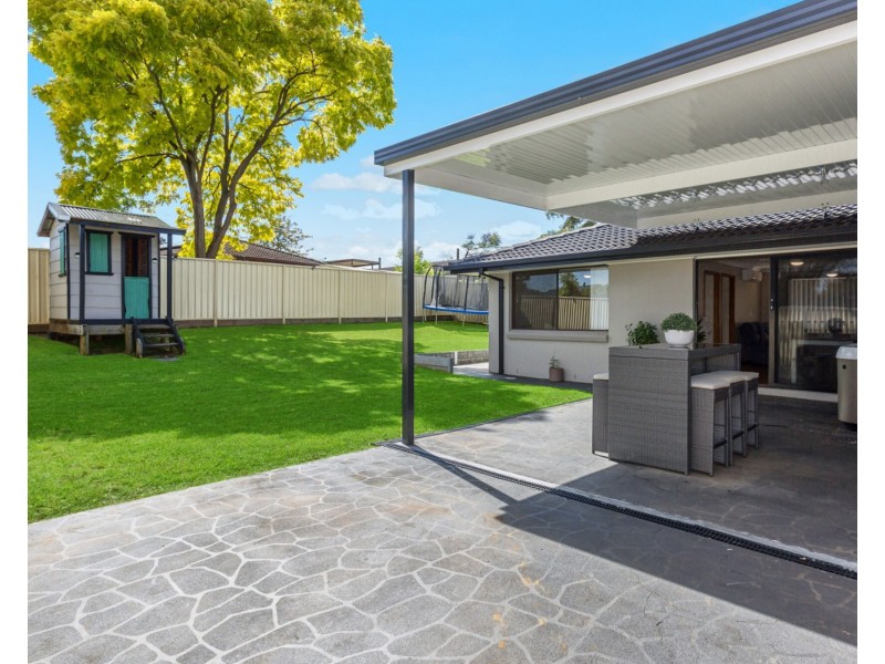 8 Hacking Drive, Narellan Vale NSW 2567