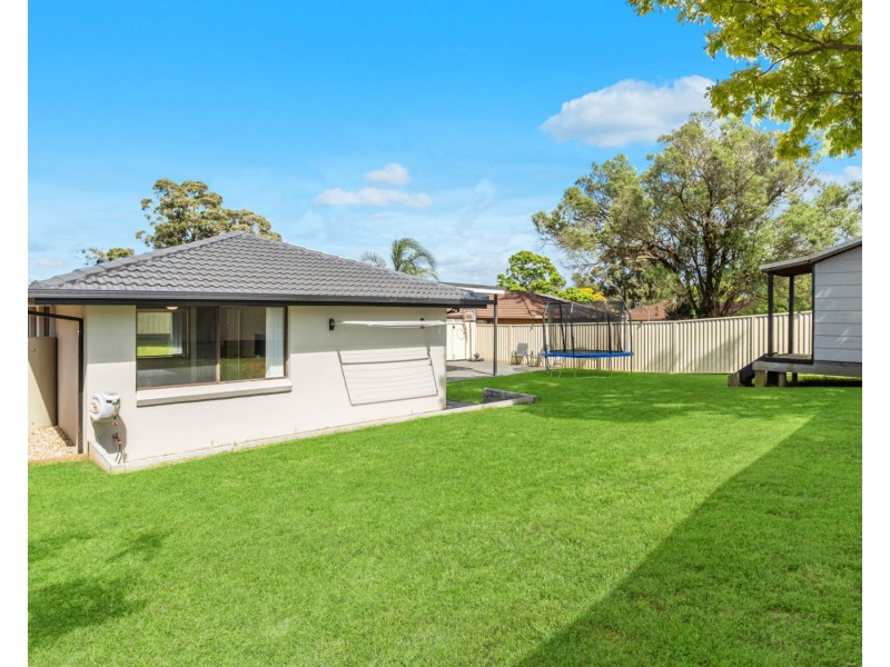 8 Hacking Drive, Narellan Vale NSW 2567