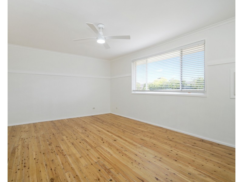 9 Taminga Road, Green Valley NSW 2168