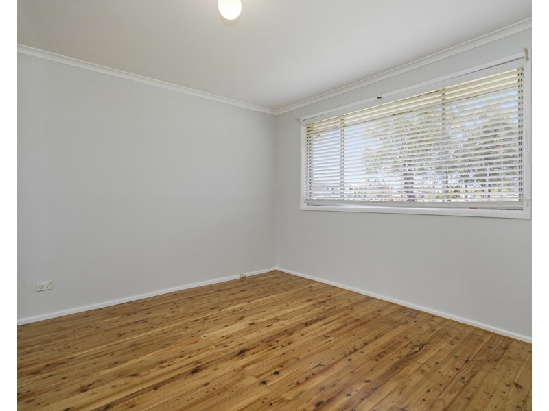 9 Taminga Road, Green Valley NSW 2168