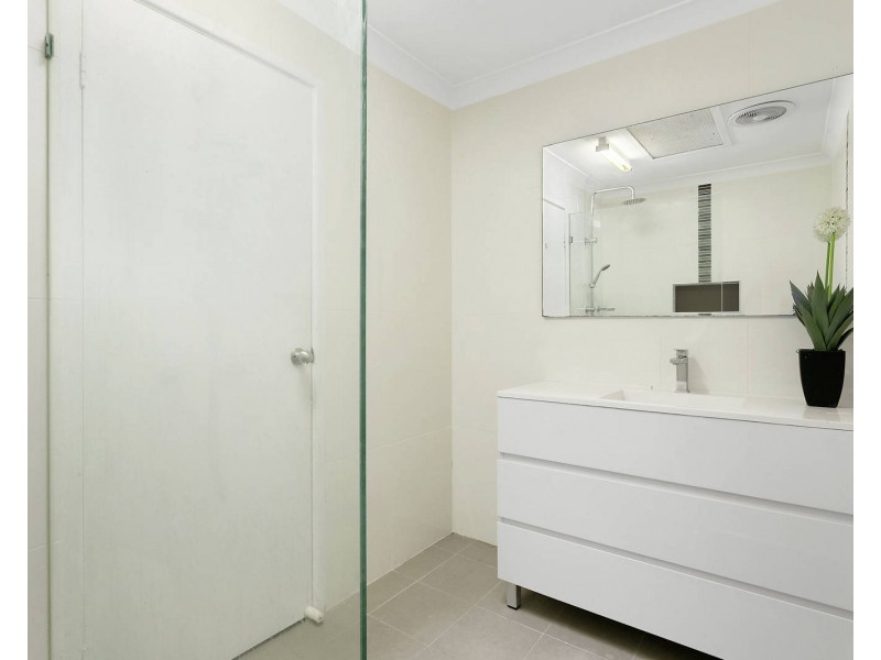 4/35 Belmont Road, Glenfield NSW 2167