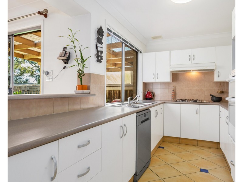 16 Carruthers Drive, Horningsea Park NSW 2171