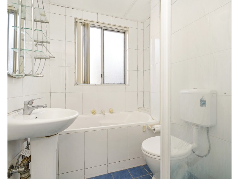 24/4 Beale Street, Liverpool NSW 2170