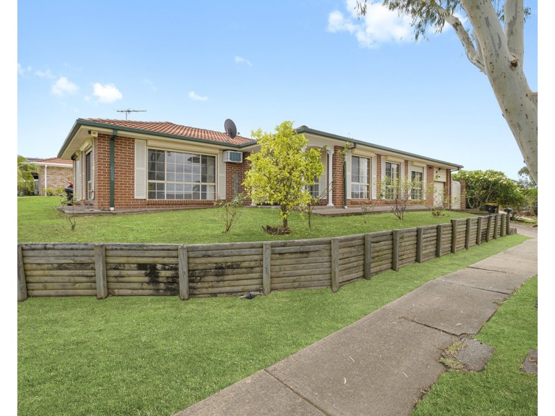 1  Swan Circuit, Green Valley NSW 2168