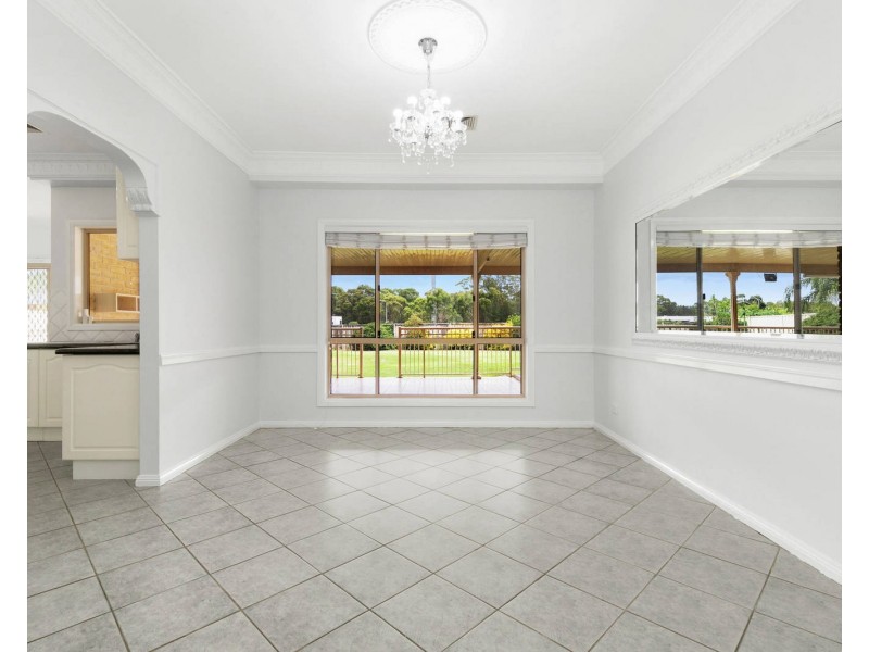 23 Croker Place, Green Valley NSW 2168