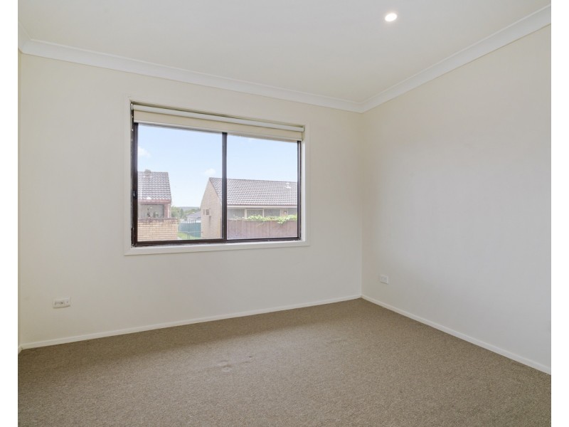 11/4 Dotterel Place, Ingleburn NSW 2565