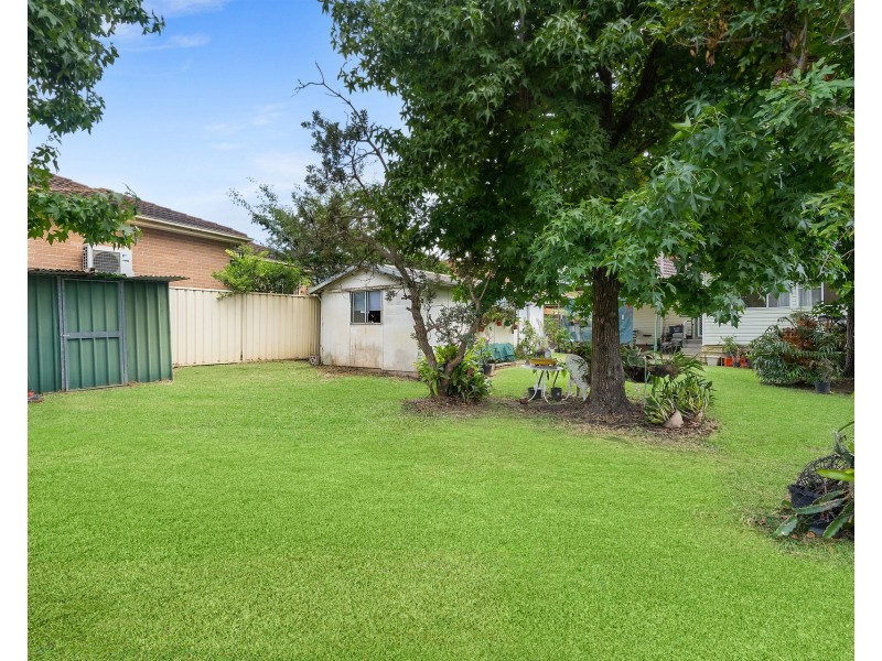6 Reserve Road, Casula NSW 2170