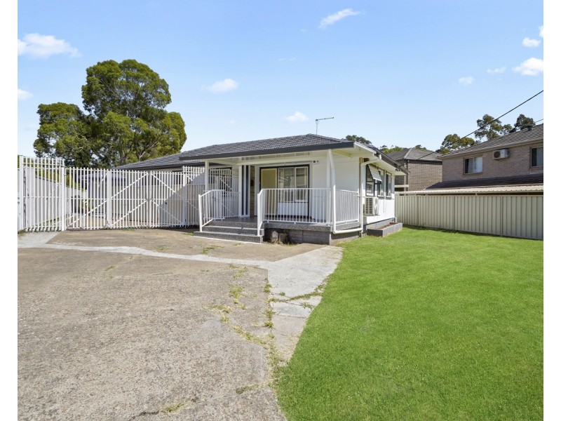 3 Trevanna Street, Busby NSW 2168