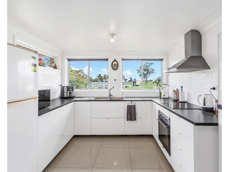 7 Bulbul Avenue, Green Valley NSW 2168