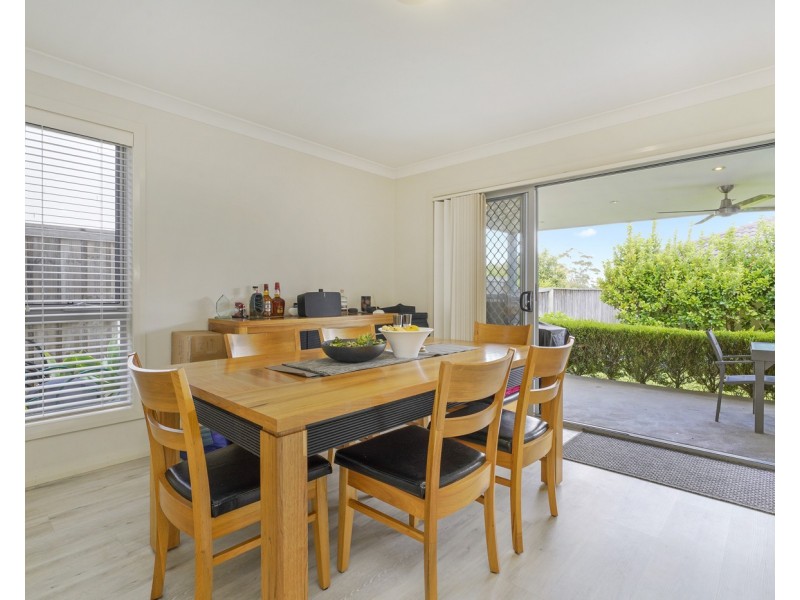 88 Northampton Drive, Glenfield NSW 2167