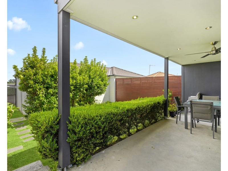 88 Northampton Drive, Glenfield NSW 2167