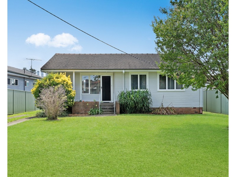 21 O’Neile Crescent, Lurnea NSW 2170