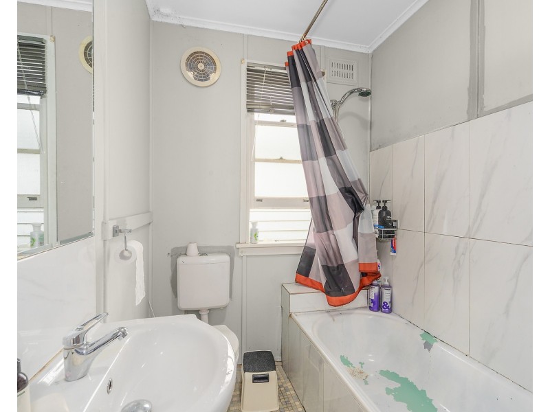 13 Catherine Avenue, Lurnea NSW 2170