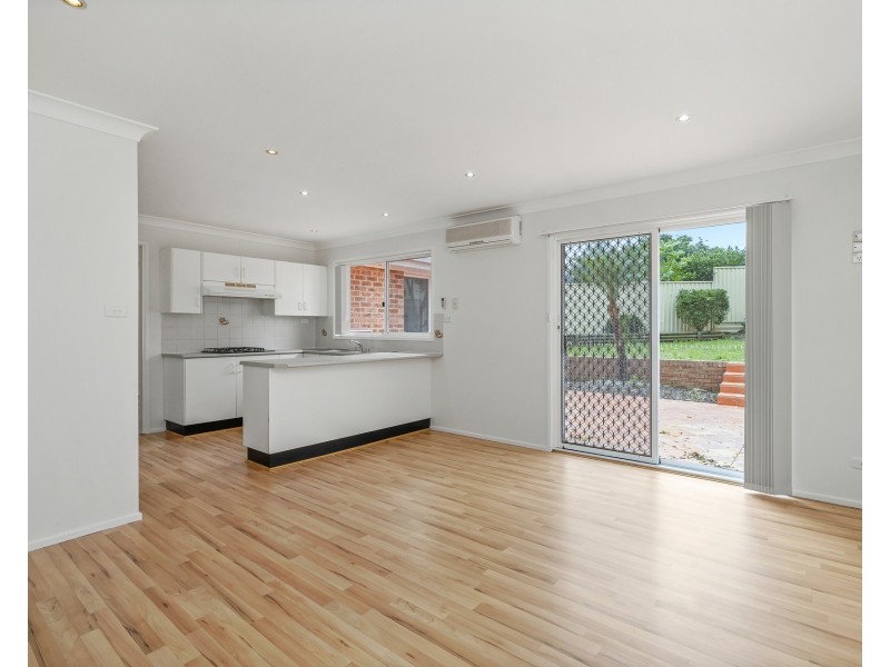 9 Cave Close, Green Valley NSW 2168