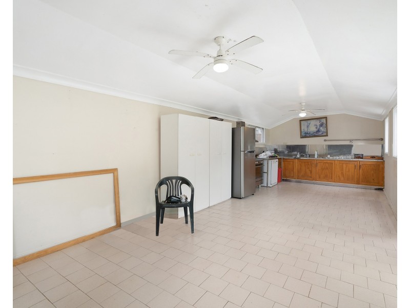 12 Amalfi Street, Lurnea NSW 2170