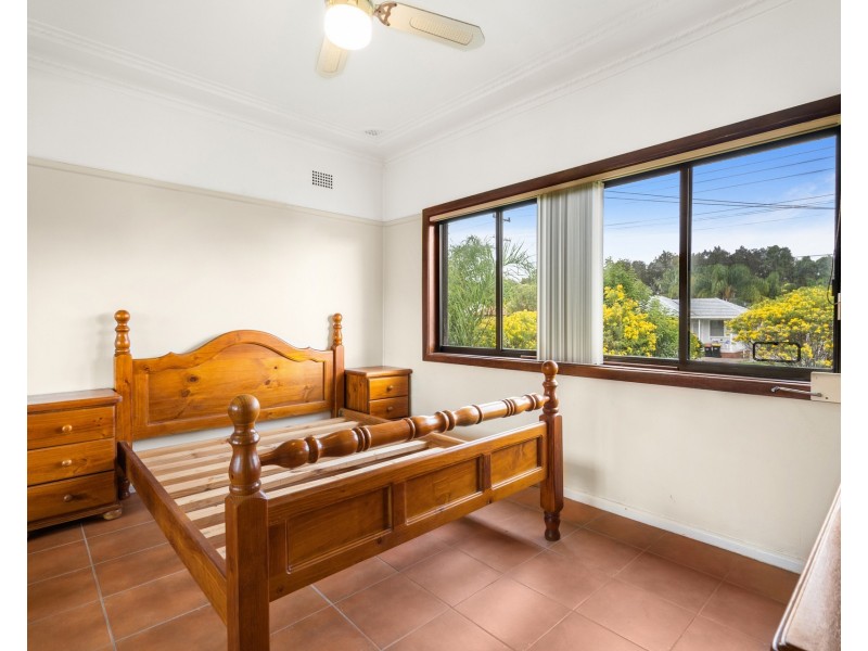 12 Amalfi Street, Lurnea NSW 2170