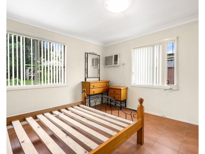 12 Amalfi Street, Lurnea NSW 2170
