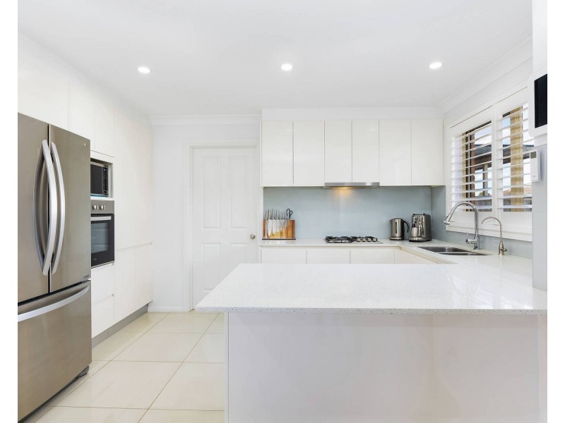 18 Thirroul Circuit, Prestons NSW 2170