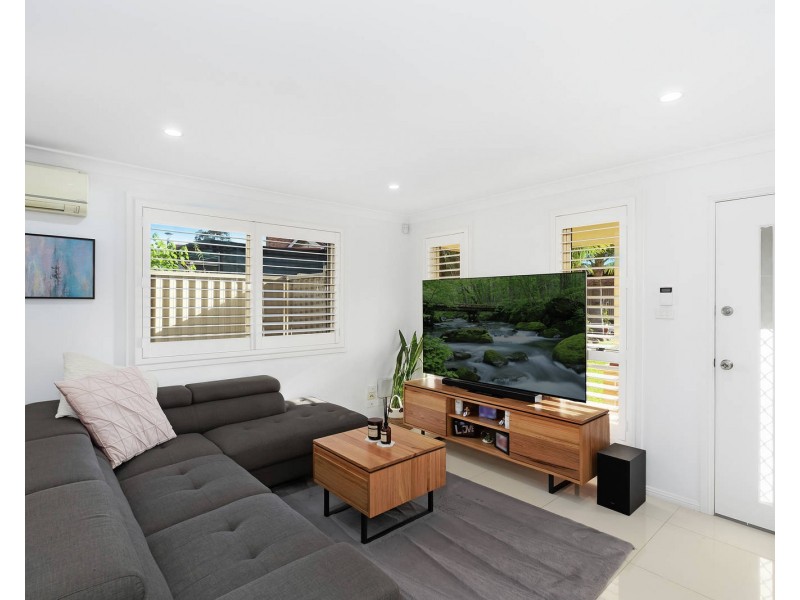 18 Thirroul Circuit, Prestons NSW 2170
