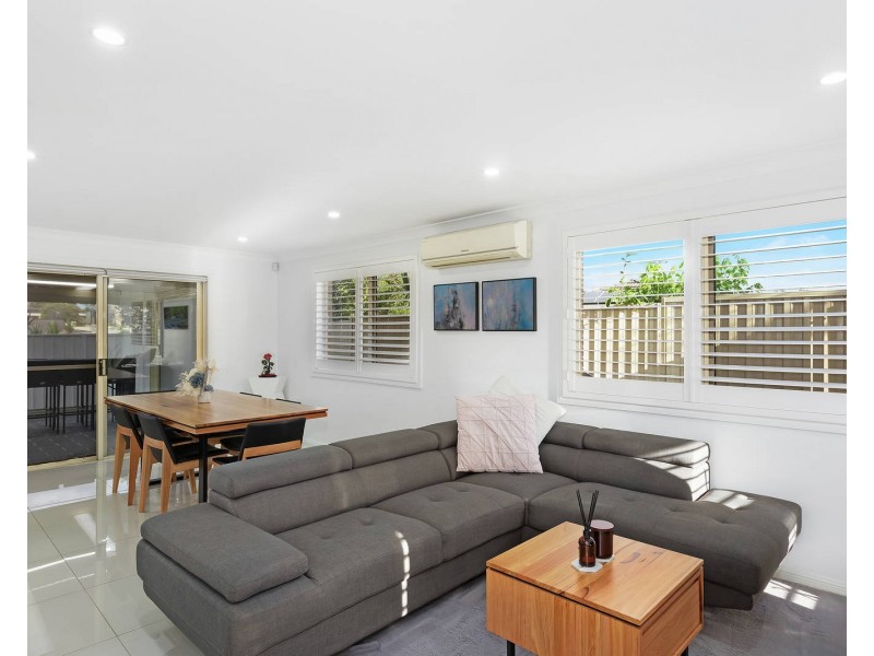 18 Thirroul Circuit, Prestons NSW 2170