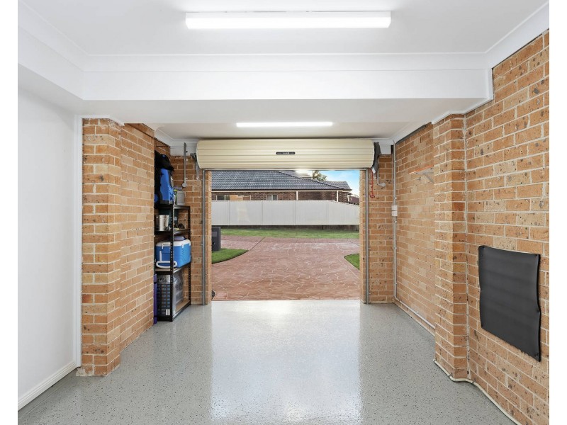 18 Thirroul Circuit, Prestons NSW 2170