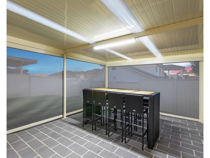 18 Thirroul Circuit, Prestons NSW 2170