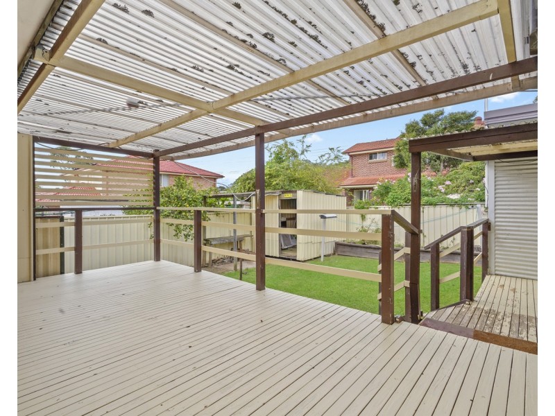 10 Euroka Street, Ingleburn NSW 2565