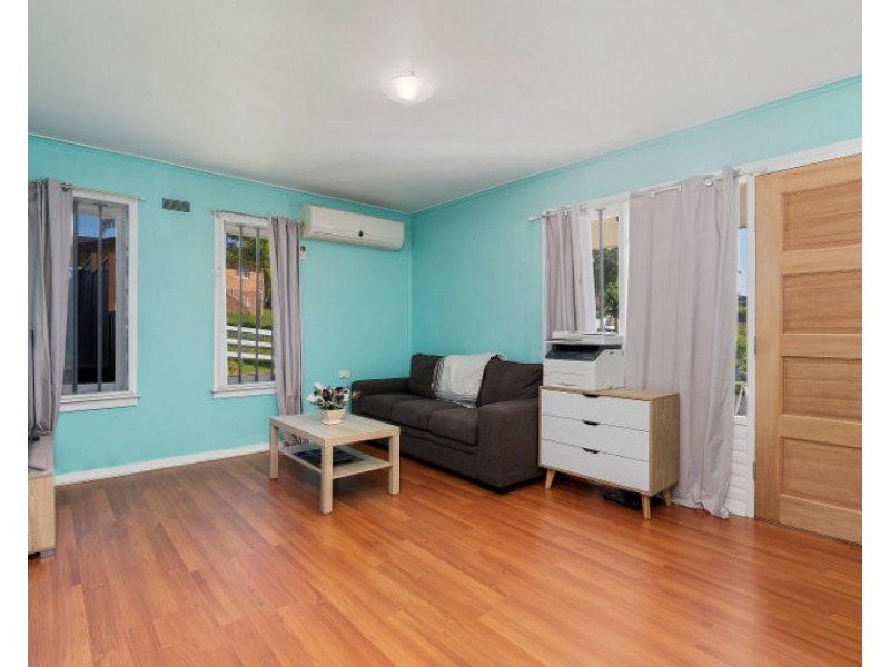 9 St Johns Road, Busby NSW 2168