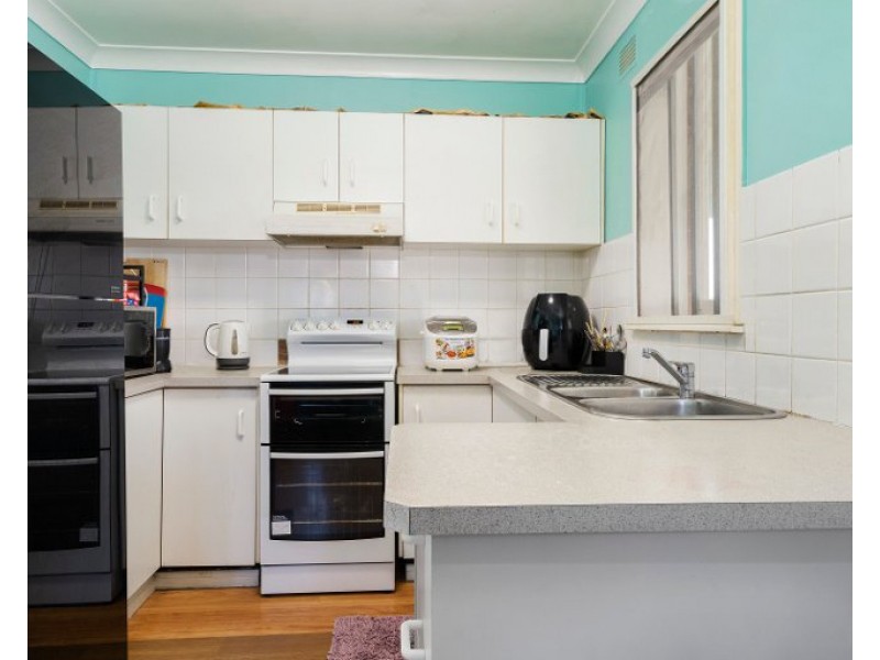 9 St Johns Road, Busby NSW 2168