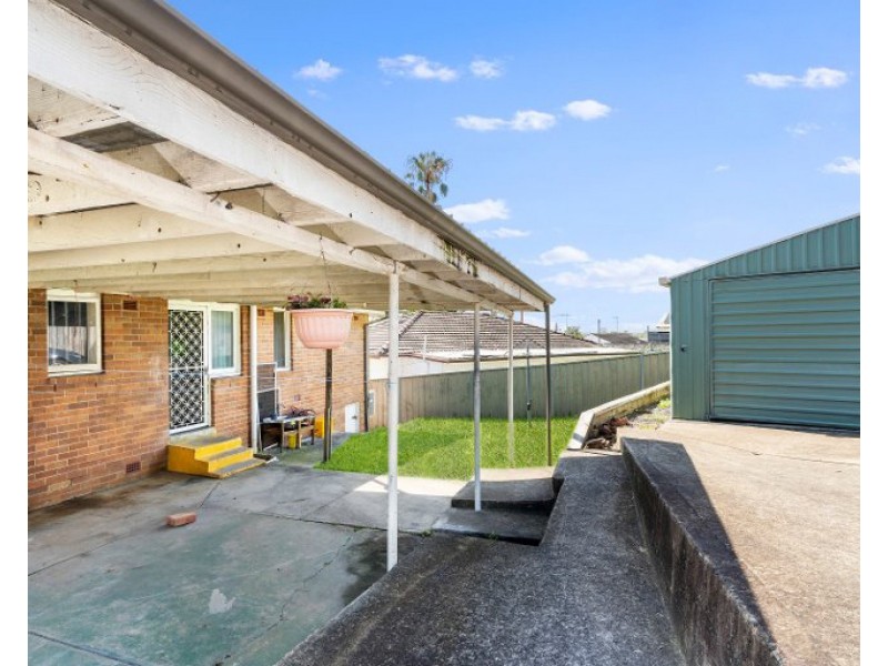 9 St Johns Road, Busby NSW 2168