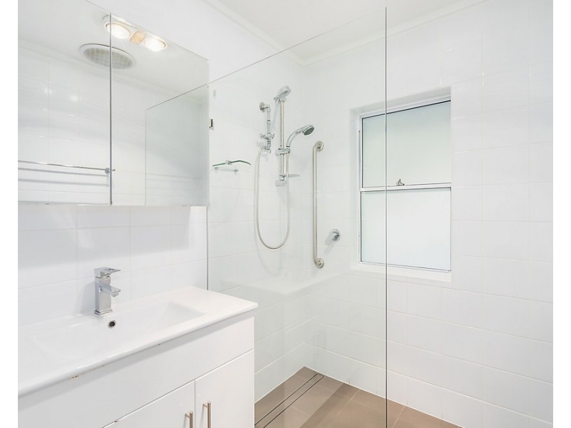 37 O’Neile Crescent, Lurnea NSW 2170