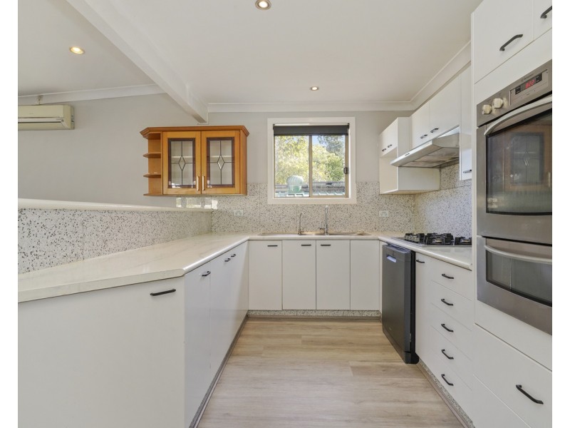 29 Salamaua Crescent, Holsworthy NSW 2173
