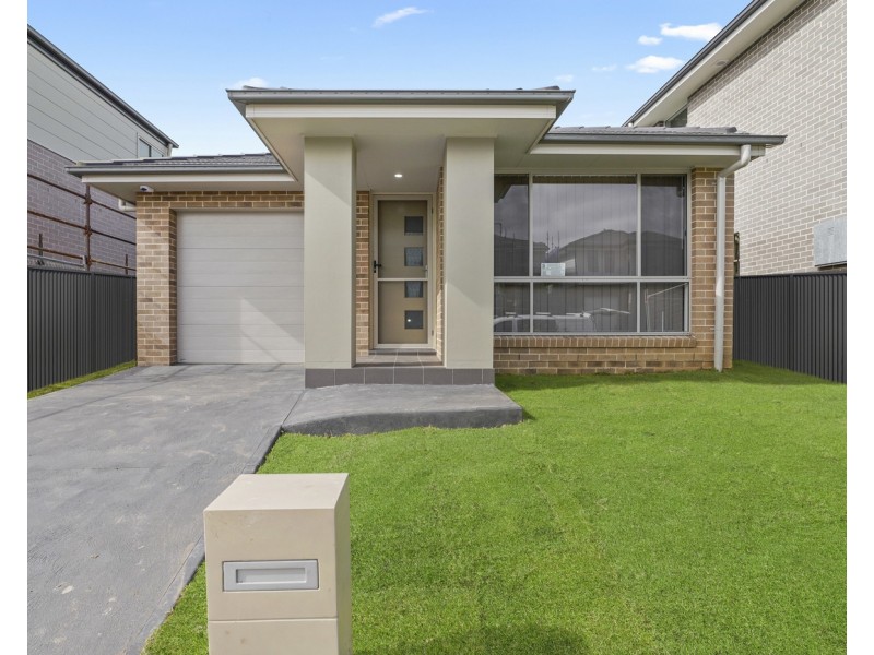 236 Narrami Road, Austral NSW 2179