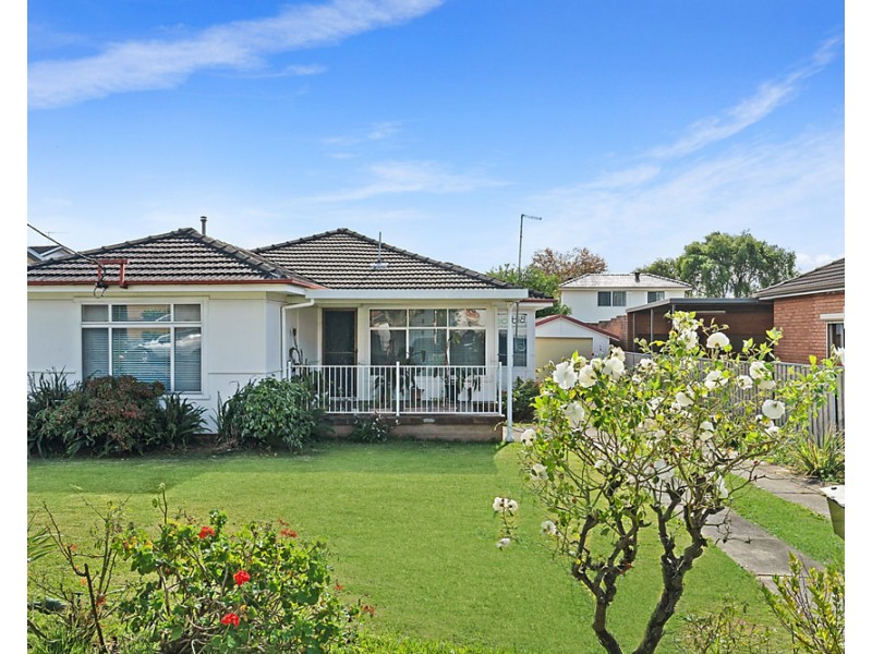 27 Graham Avenue, Casula NSW 2170